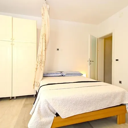 Fuer 2 Personen Ca 26 Qm In Pjescana Uvala, Istrien Istrische Riviera 아파트 *