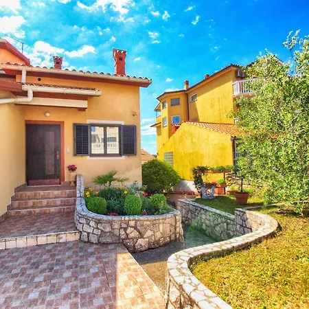 Fuer 2 Personen Ca 26 Qm In Pjescana Uvala, Istrien Istrische Riviera *
